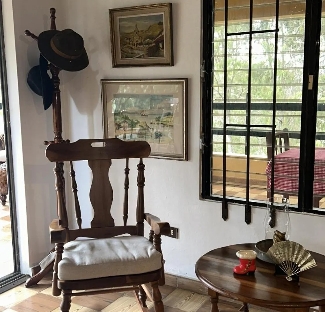 Vintage Cabin Gb Constanza Chalet